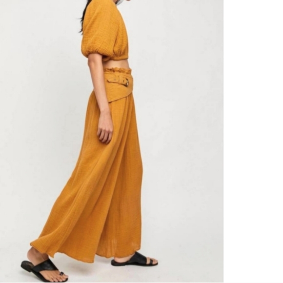 Free People Lou Lou Set Golden Syrup Puff Top Buckle Pants - Picture 4 of 6